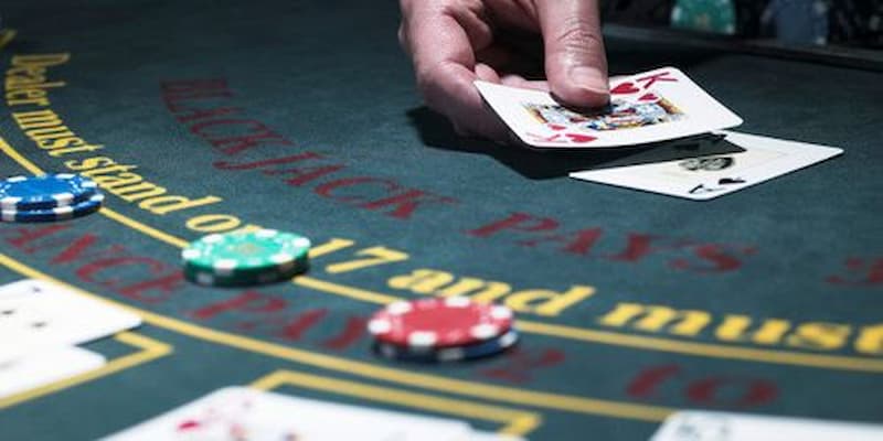 Nắm Bắt Bí Mật Của Trò Chơi Bài Poker Hấp Dẫn